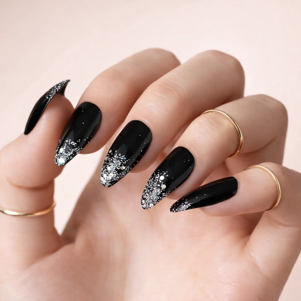 Faux Ongles Noir Paillettes Argentés Amande Longs